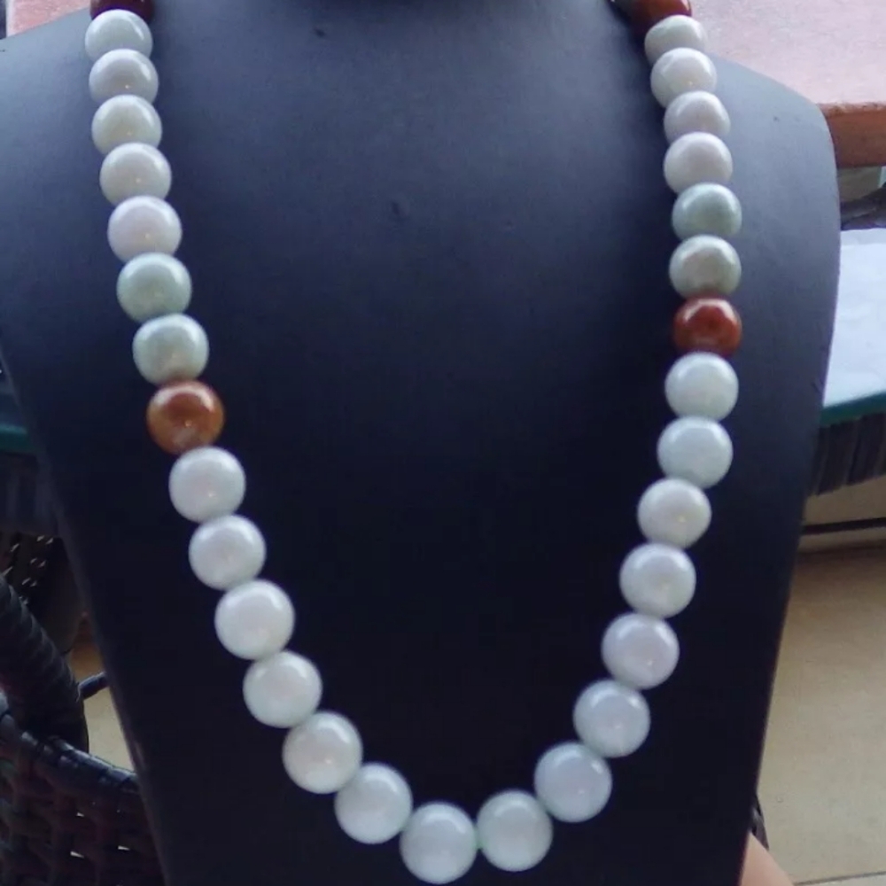 Exquisite 14mm beads jade necklace & 12.5 mm Matching jade bracelet.  Certificat